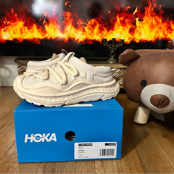SOLD… Hoka One One Vanilla Ora Primo Recovery Slip On - cream/off white - Picture 2 of 8